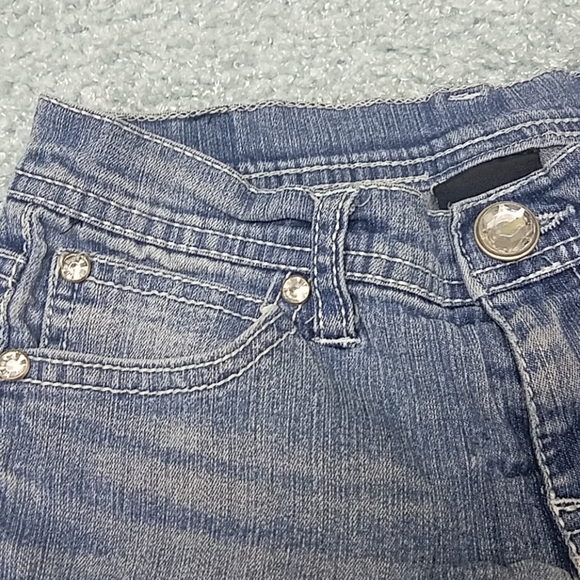 Jean shorts - Picture 2 of 4